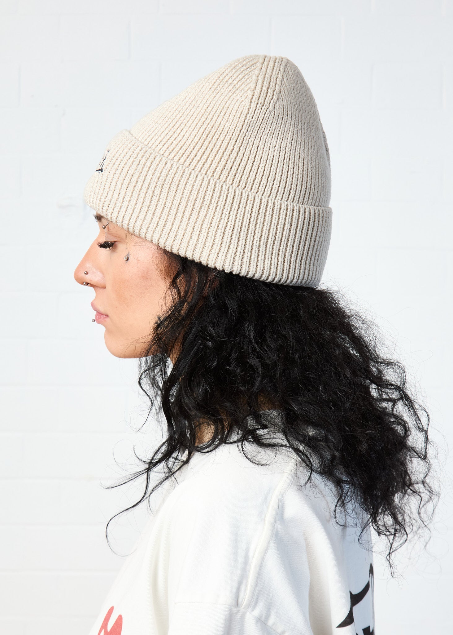 CLASSIC BEANIE IN LIGHT BEIGE