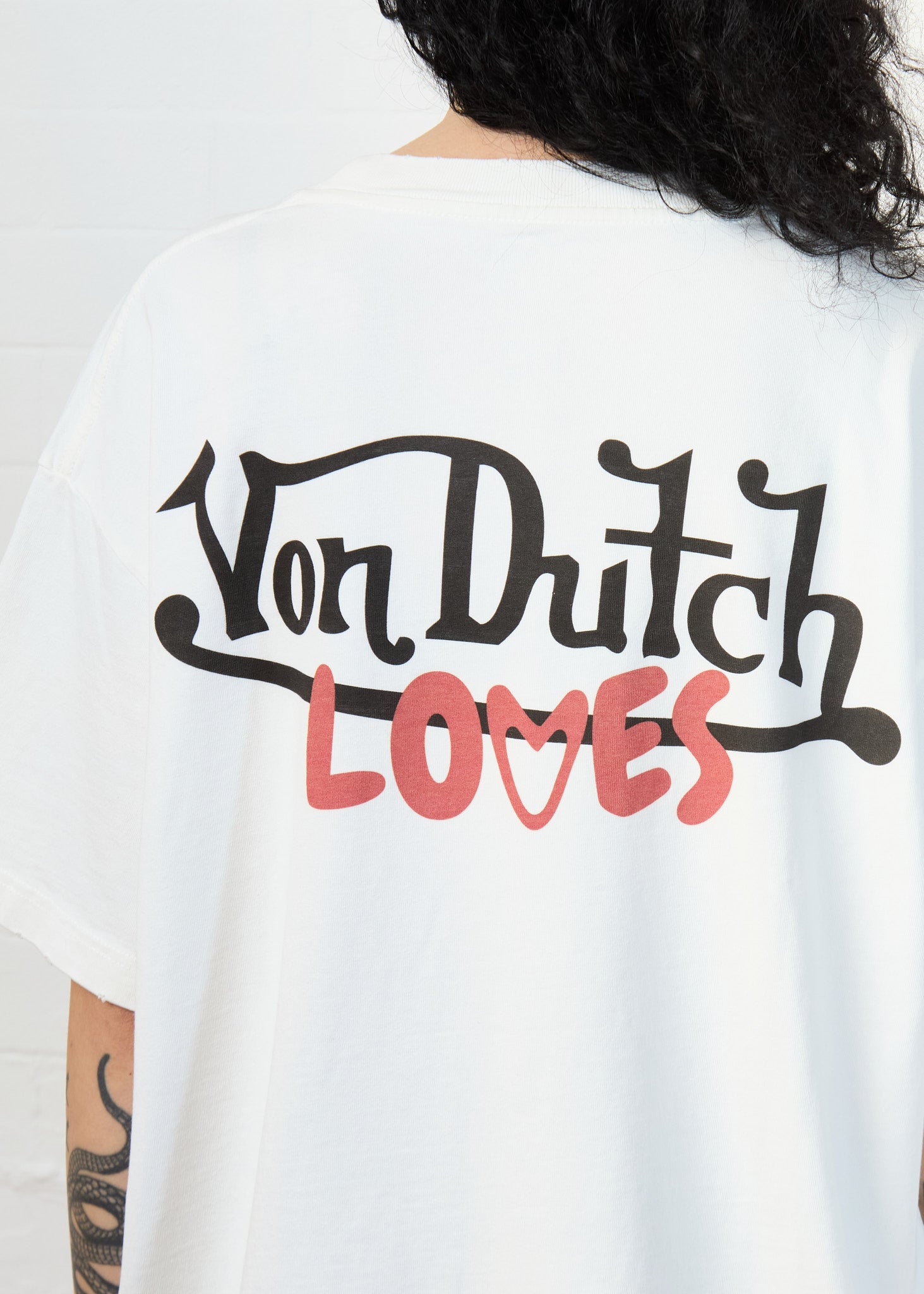 CLASSIC LOVES HEART T (WHITE)