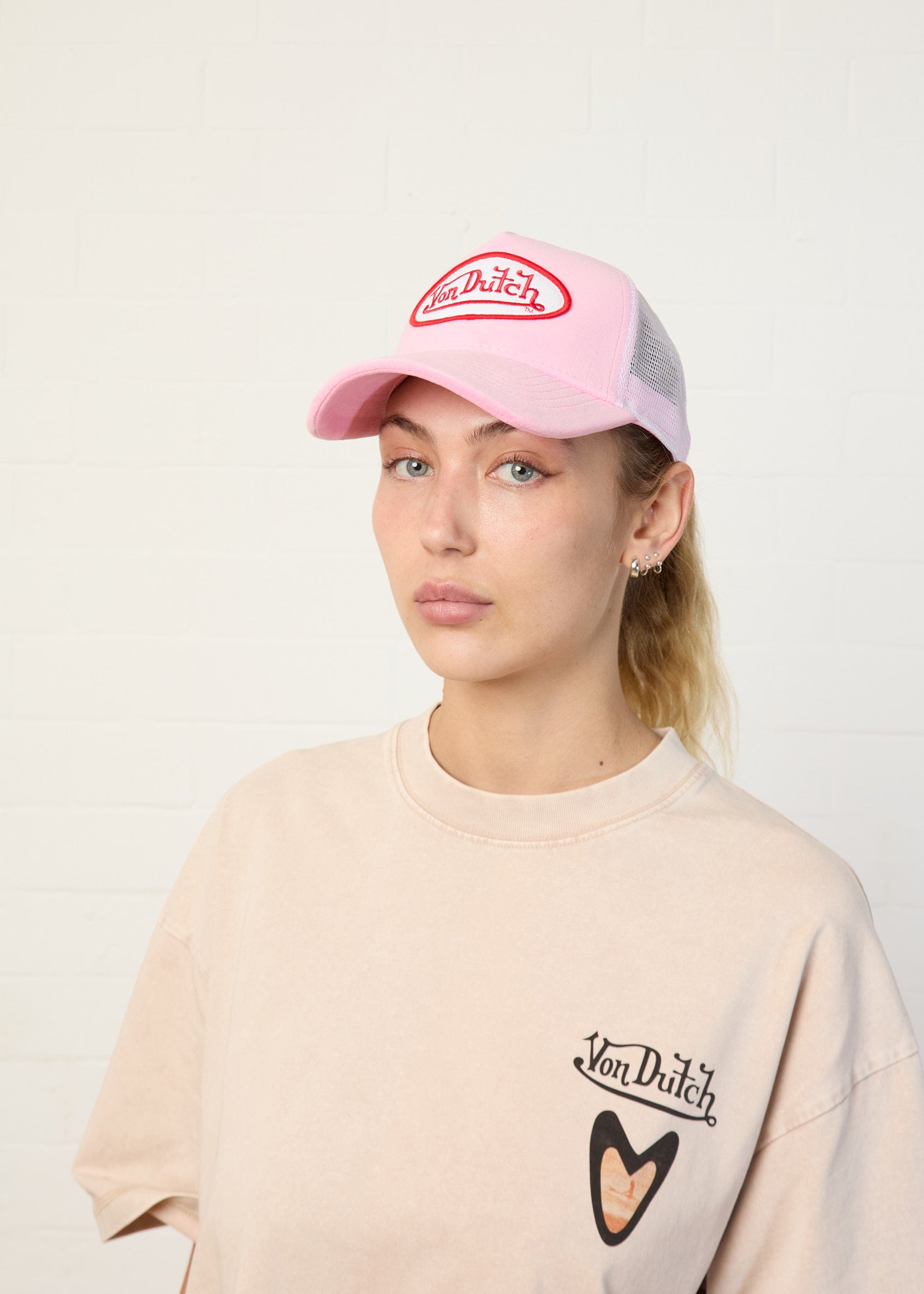 CLASSIC TRUCKER IN PINK TINT