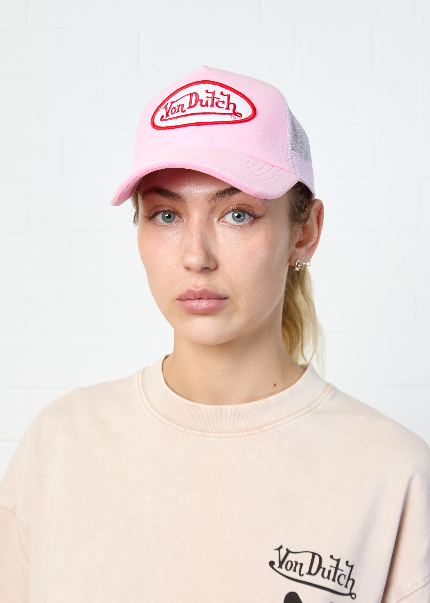 CLASSIC TRUCKER IN PINK TINT