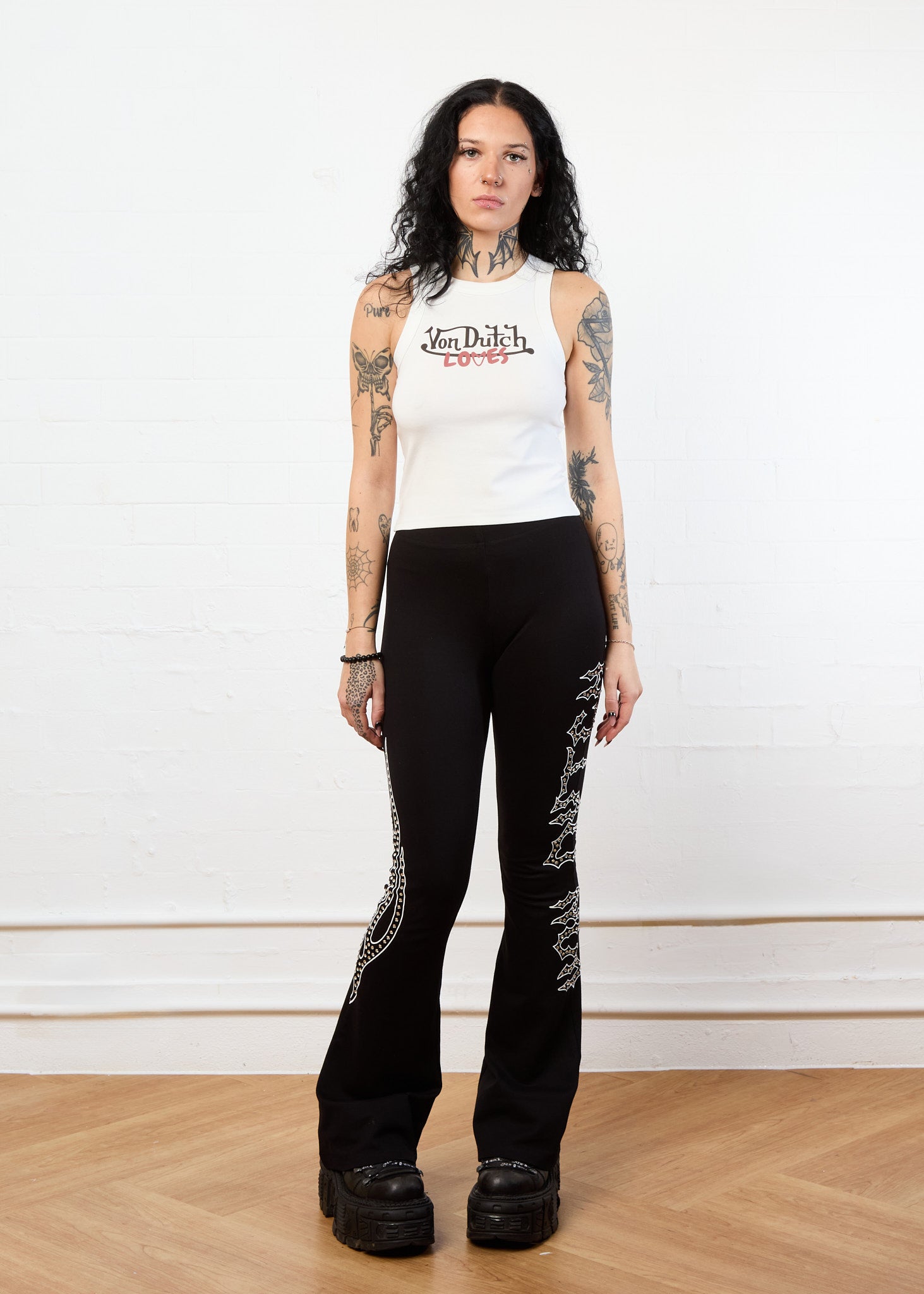 CLASSIC LOGO TANK (WHITE)