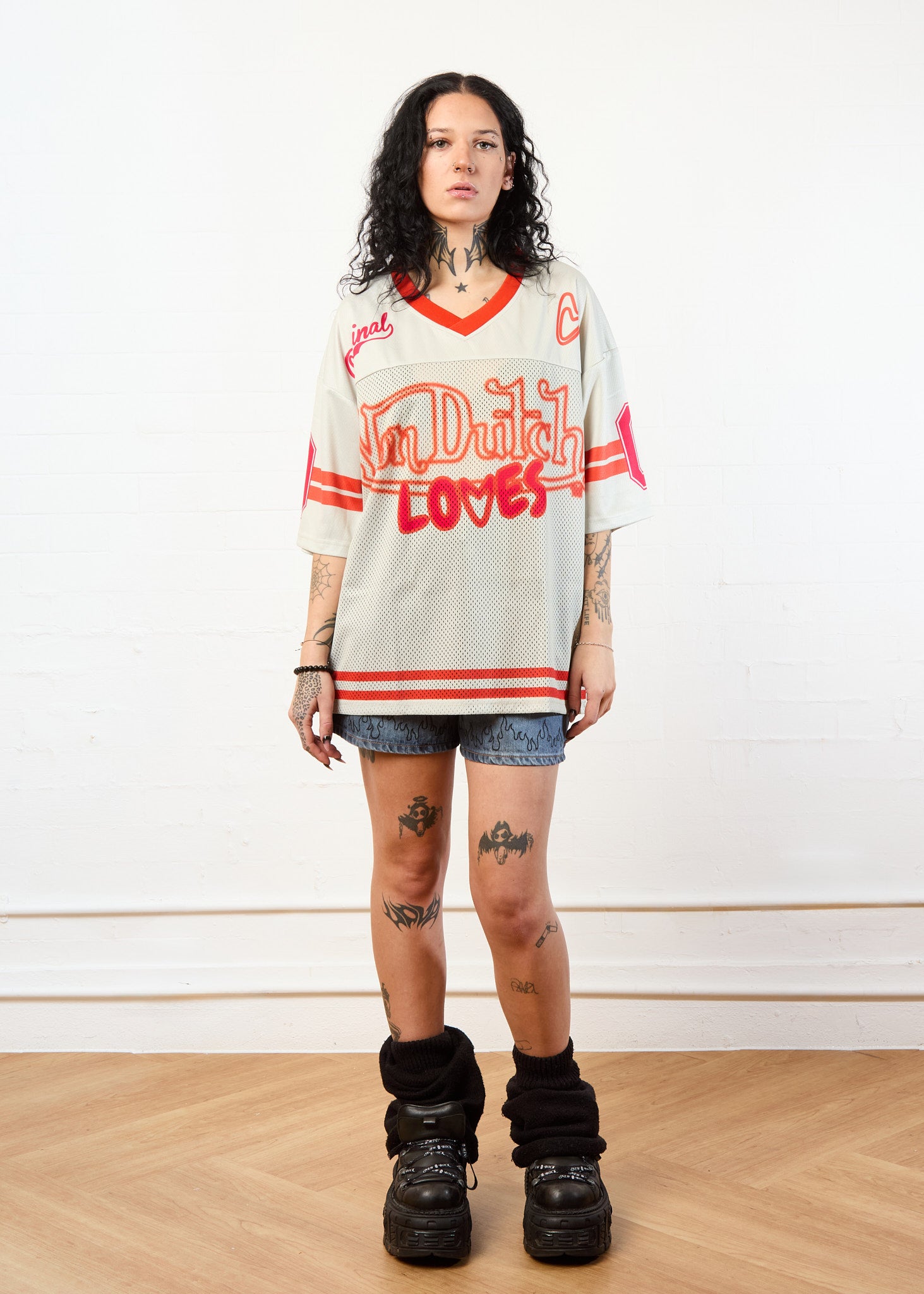 CLASSIC LOVES AMERICAN FOOTBALL JERSEY IN PUTTY & ORANGE