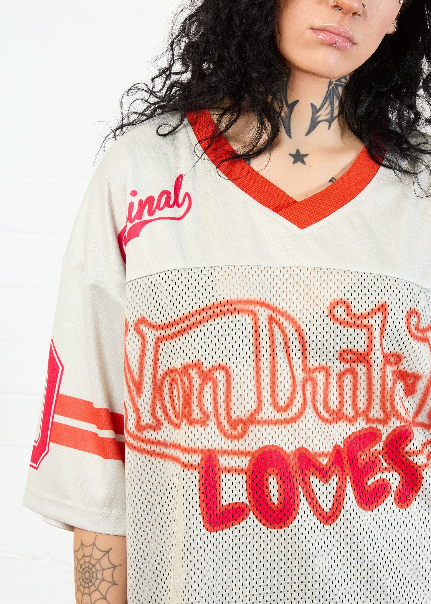 CLASSIC LOVES AMERICAN FOOTBALL JERSEY IN PUTTY & ORANGE