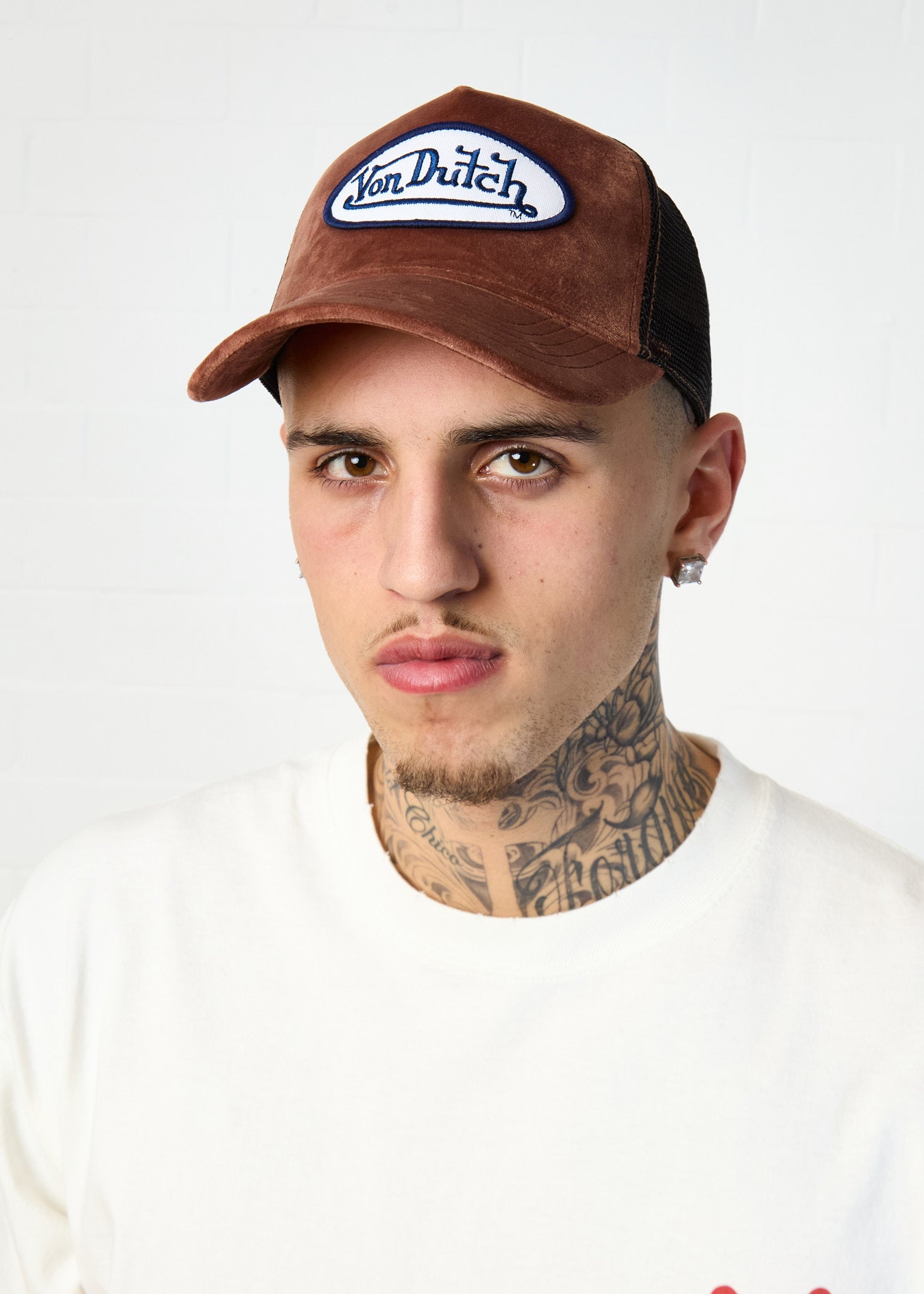 MAHOGANY VELVET TRUCKER