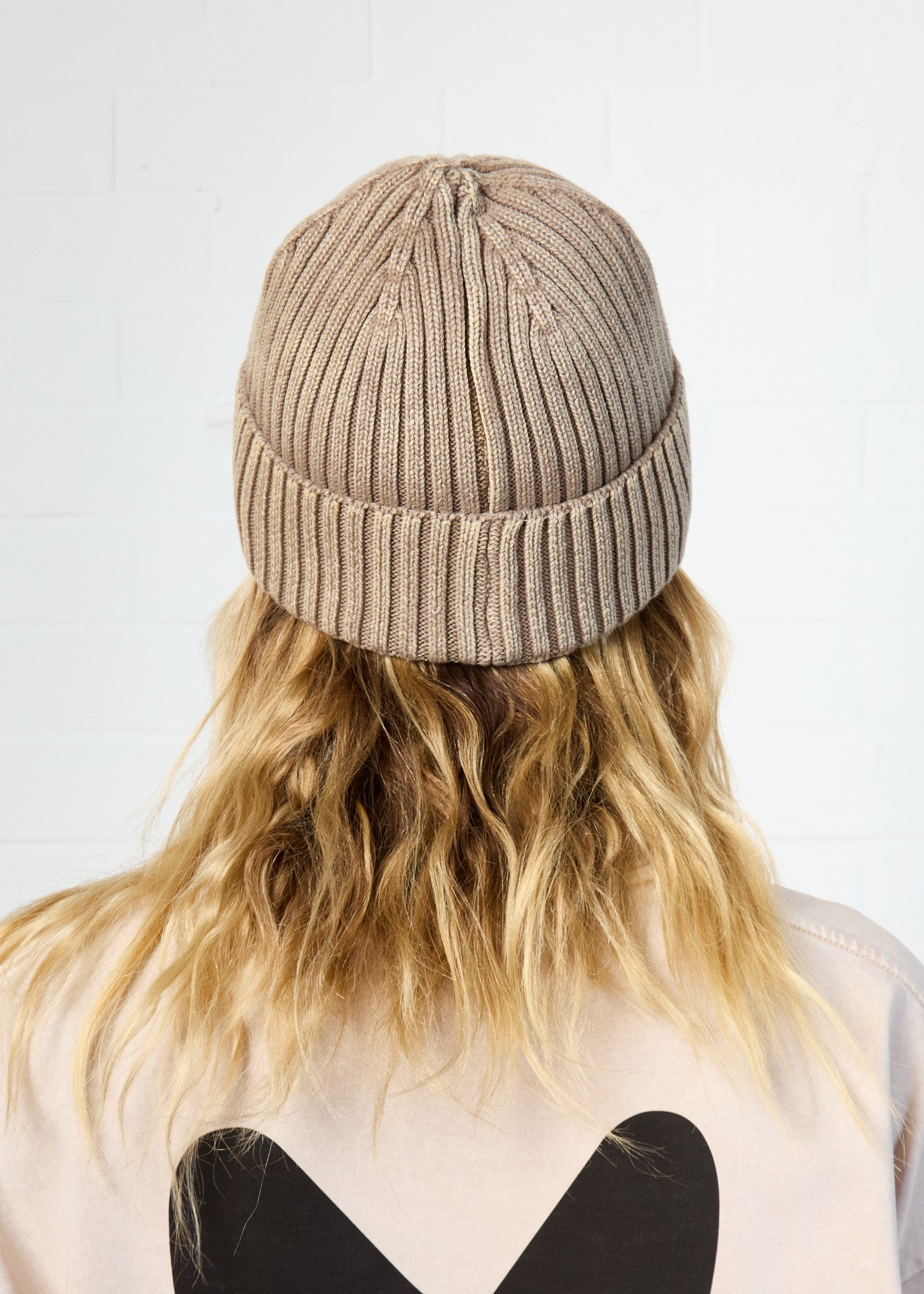 CLASSIC BEANIE HAT (DARK BEIGE)