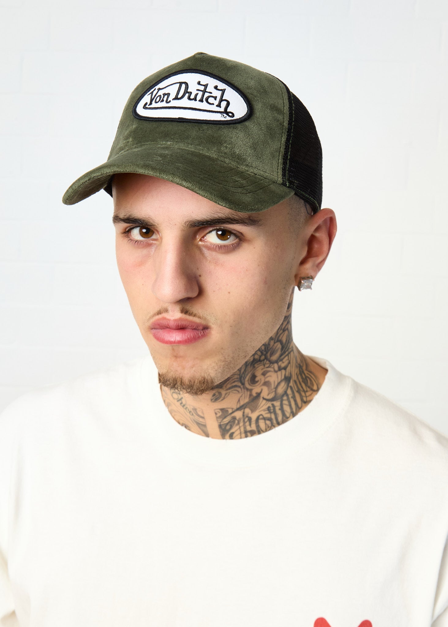 VELVET TRUCKER IN OLIVE GREEN