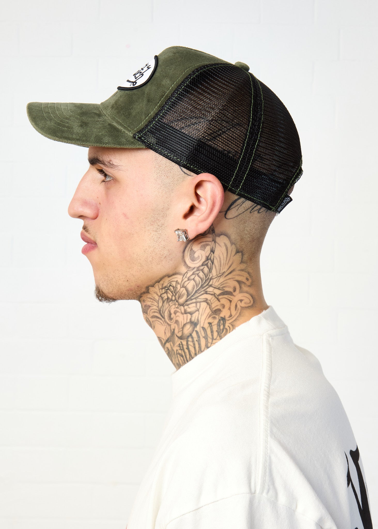 VELVET TRUCKER IN OLIVE GREEN