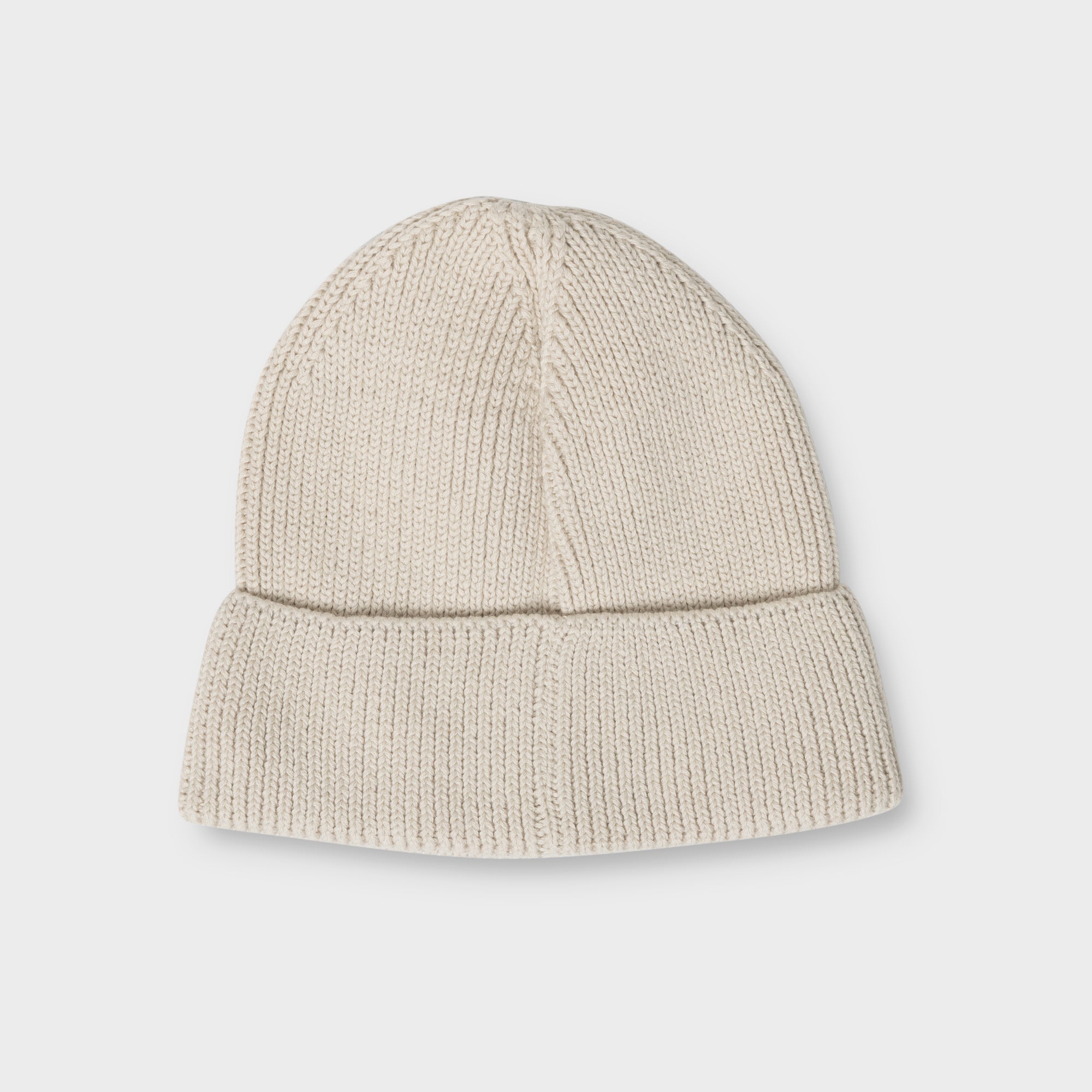 CLASSIC BEANIE IN LIGHT BEIGE