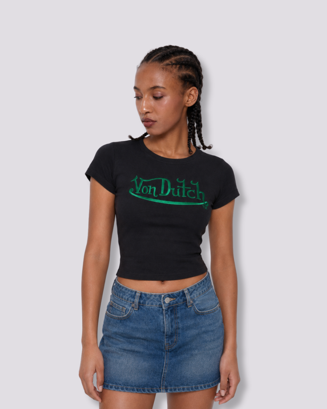 EMBROIDERED CROP BLACK BABY TEE
