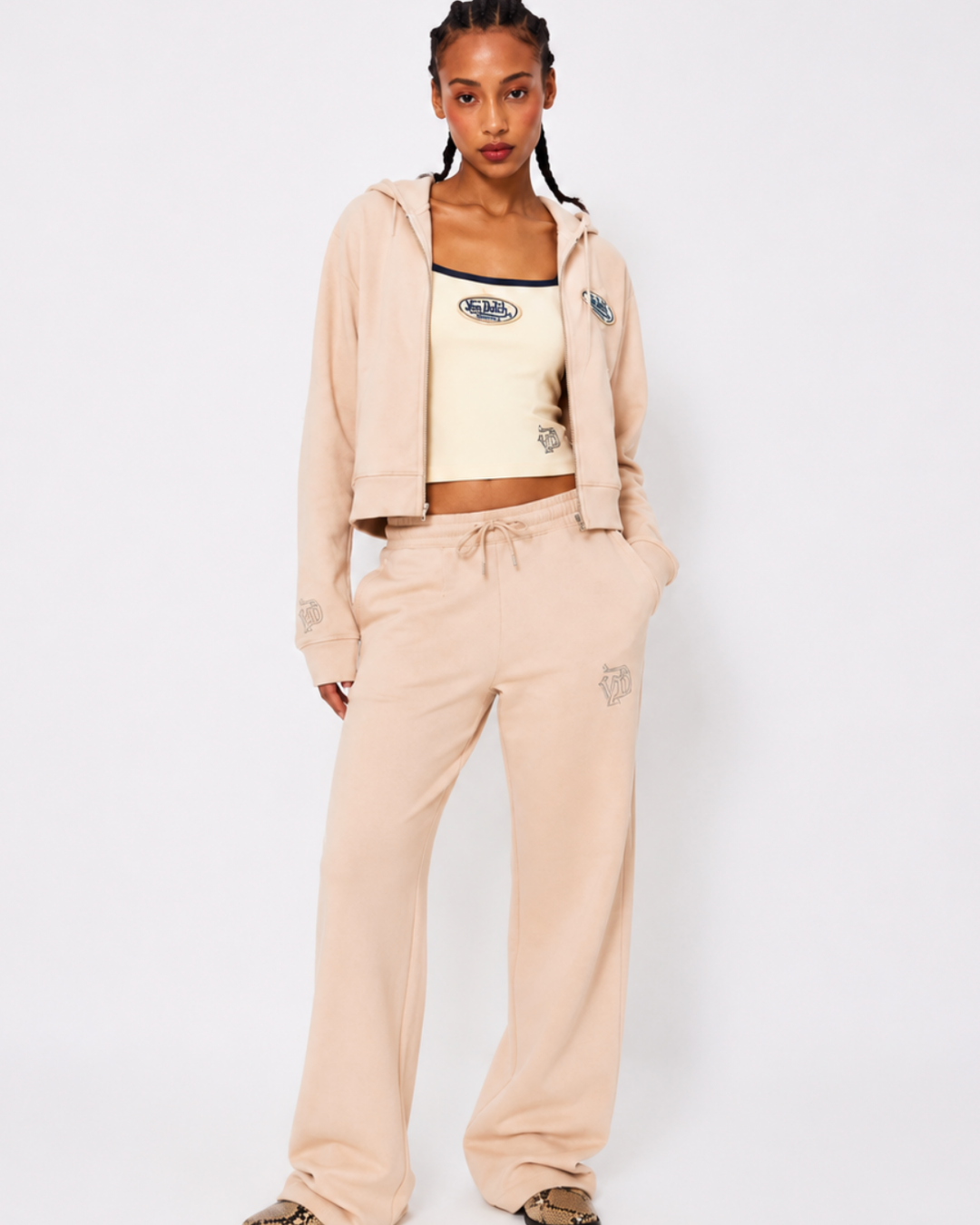 VD OUTLINE EMBROIDERED JOGGER (BEIGE)