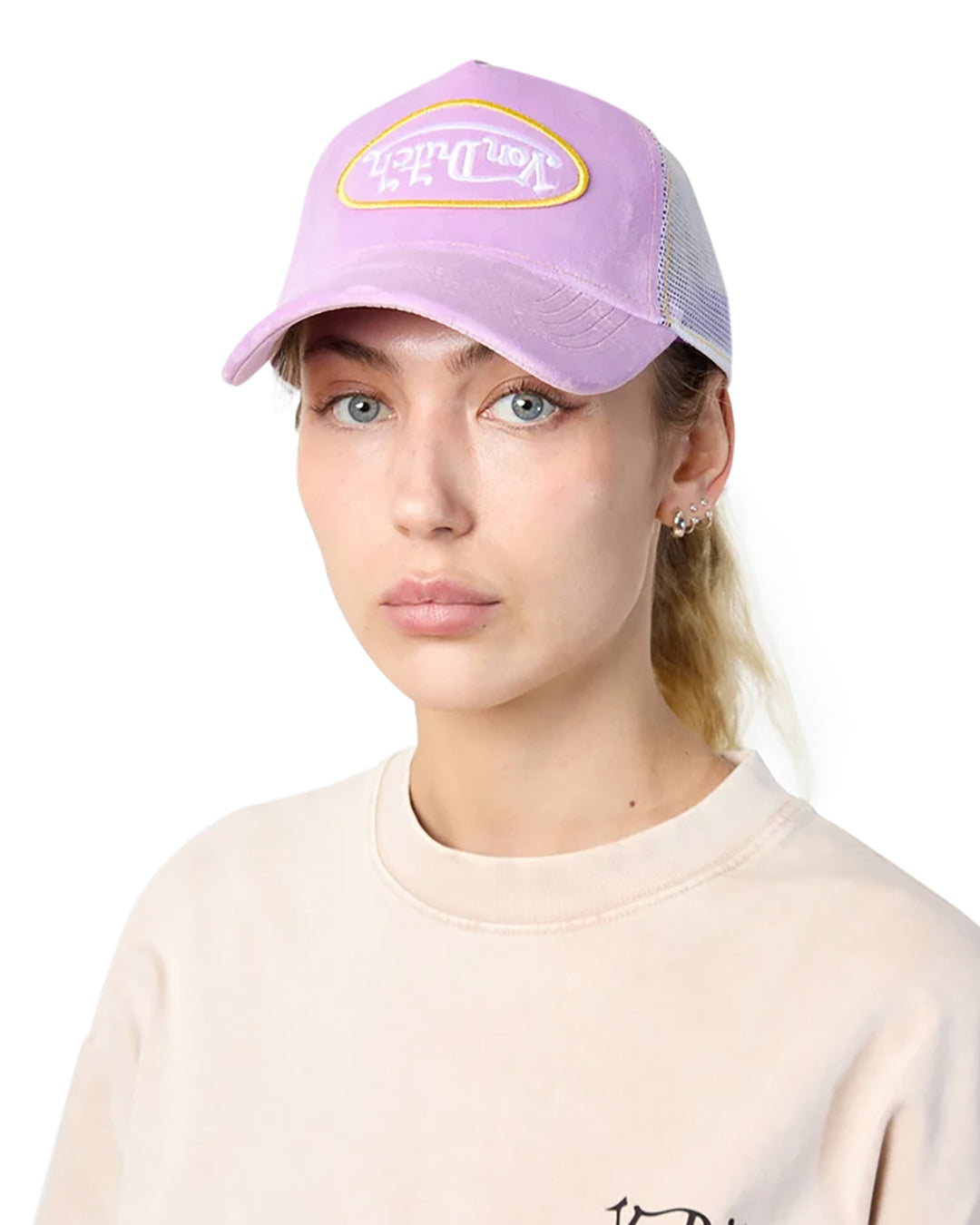 Von Dutch BARELY GRAPE VELVET TRUCKER HAT
