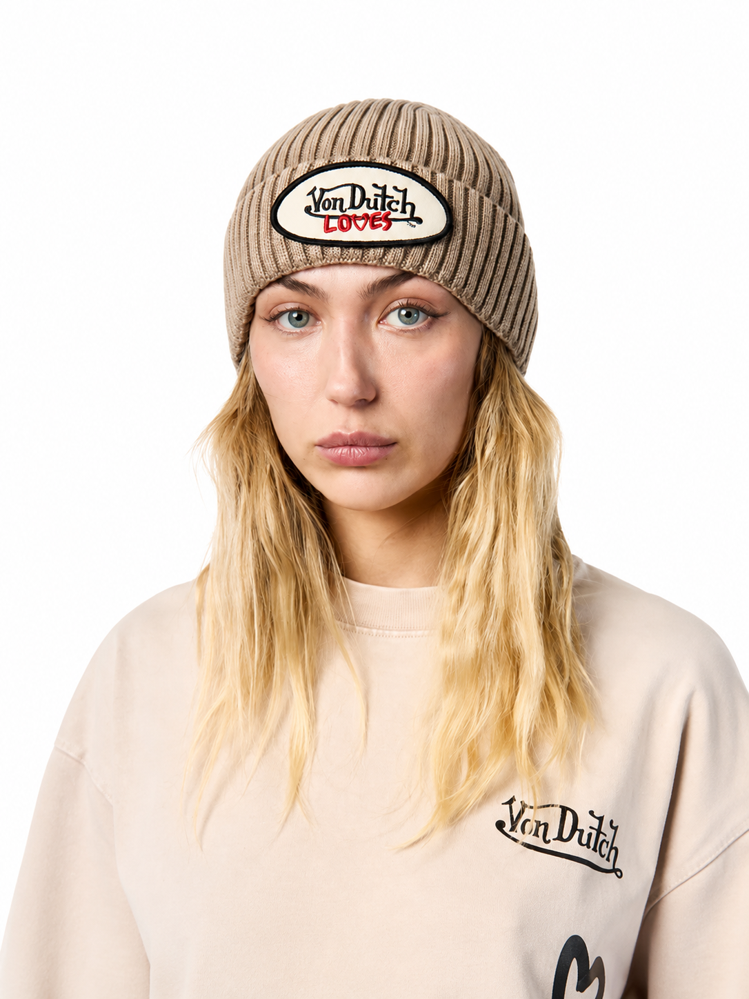 Von dutch love BEANIE in DarK BEIGE