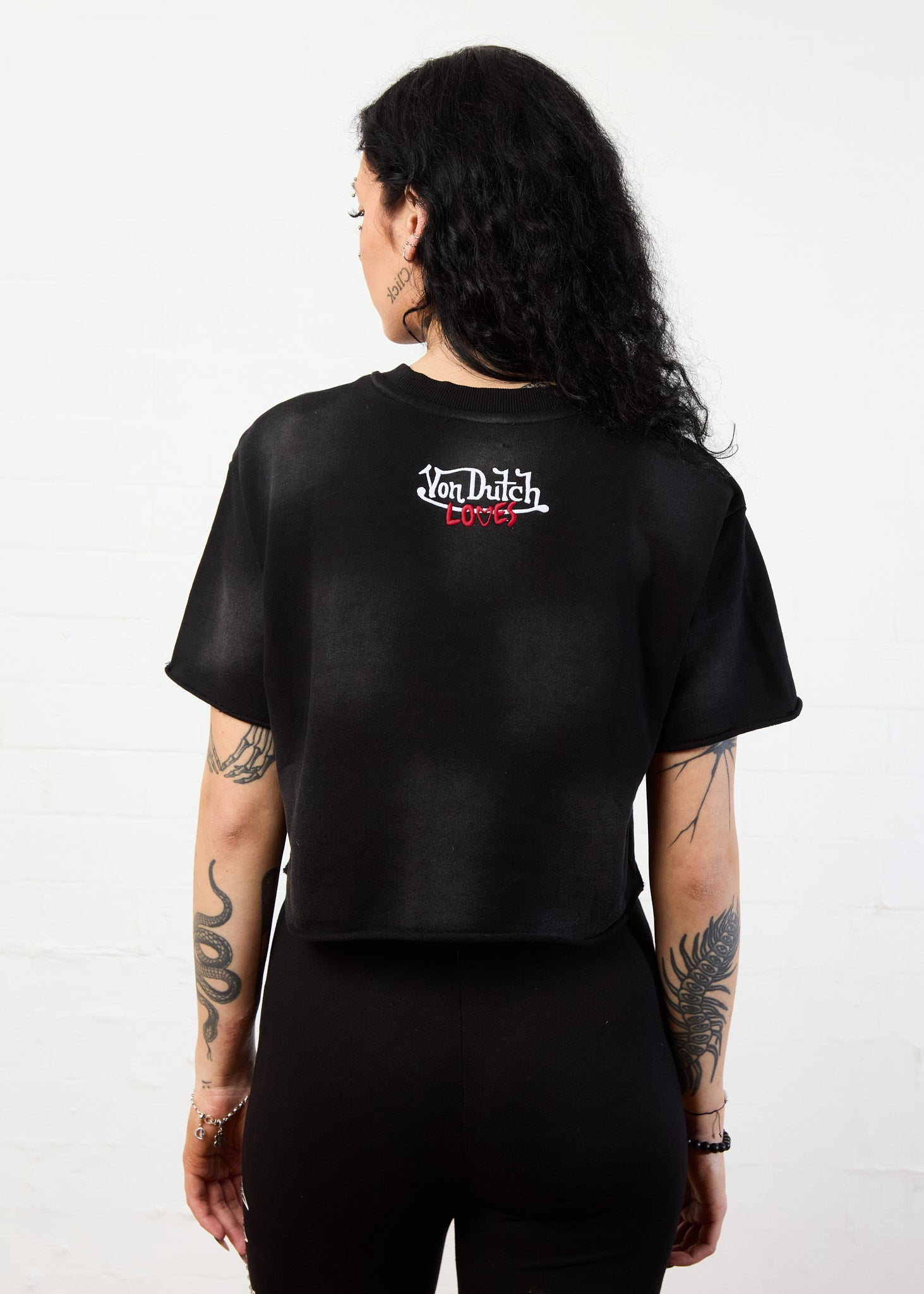 CROPPED "BABY" T (BLACK)