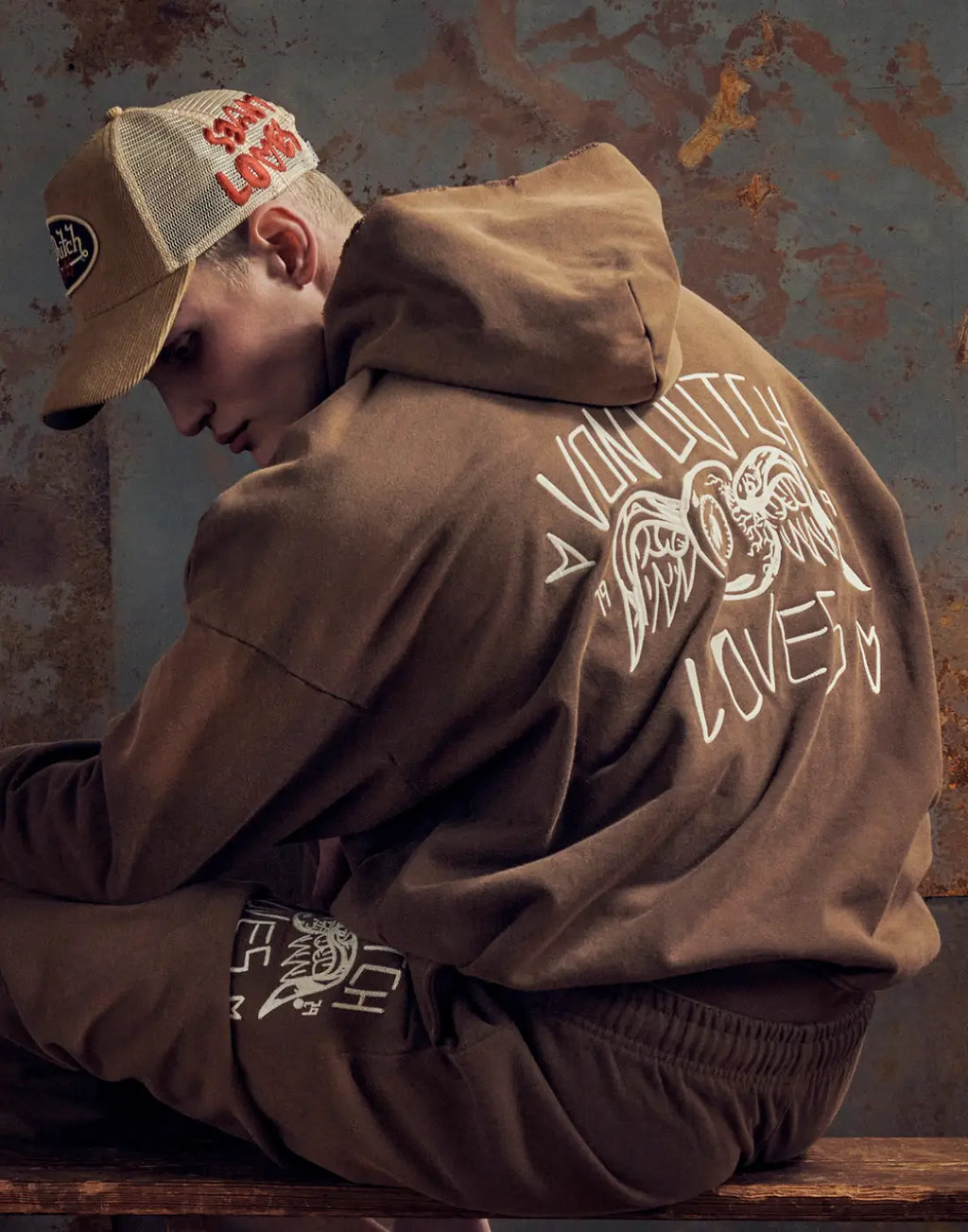 EYEBALL HOODIE (BROWN)