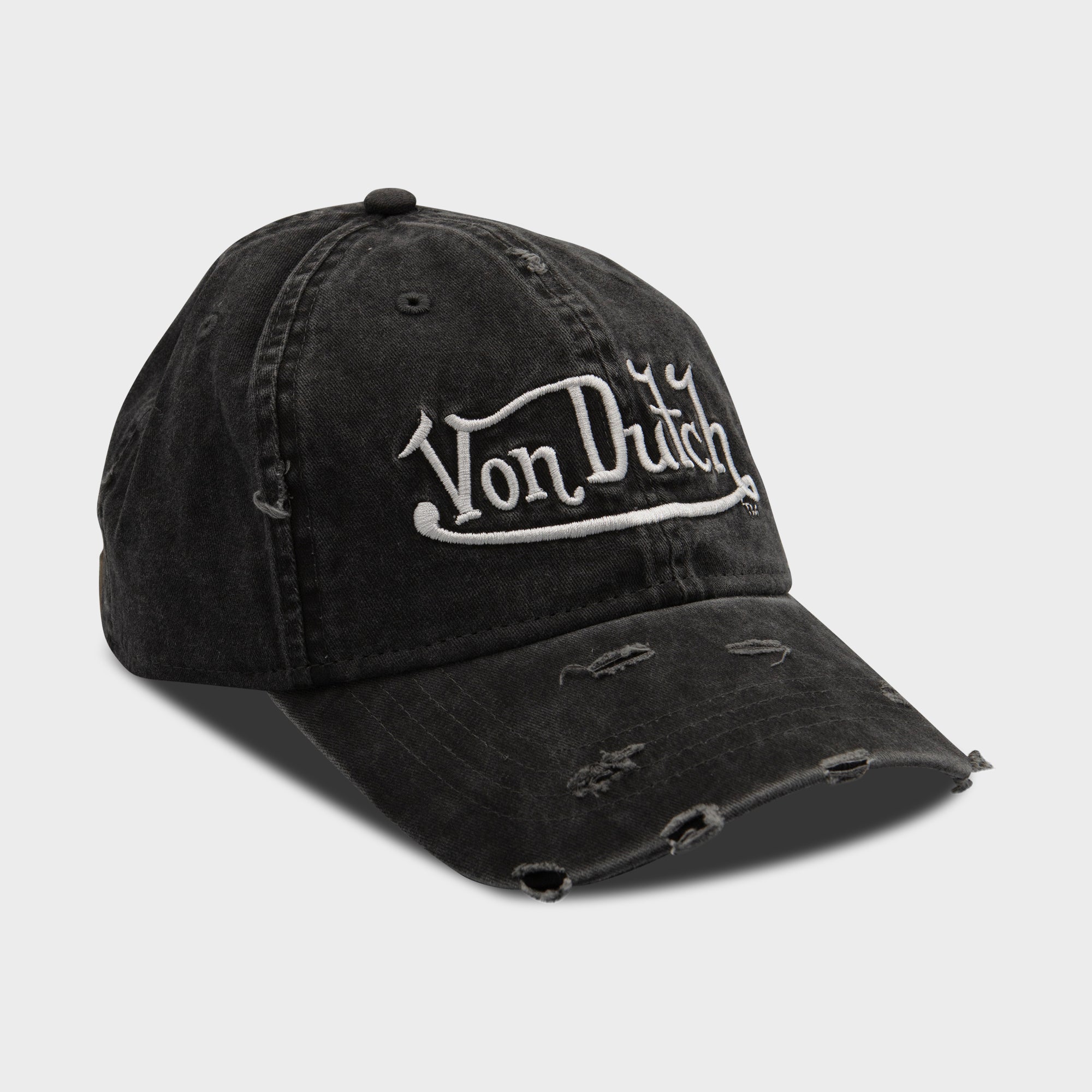 DISTRESSED HAT IN BLACK