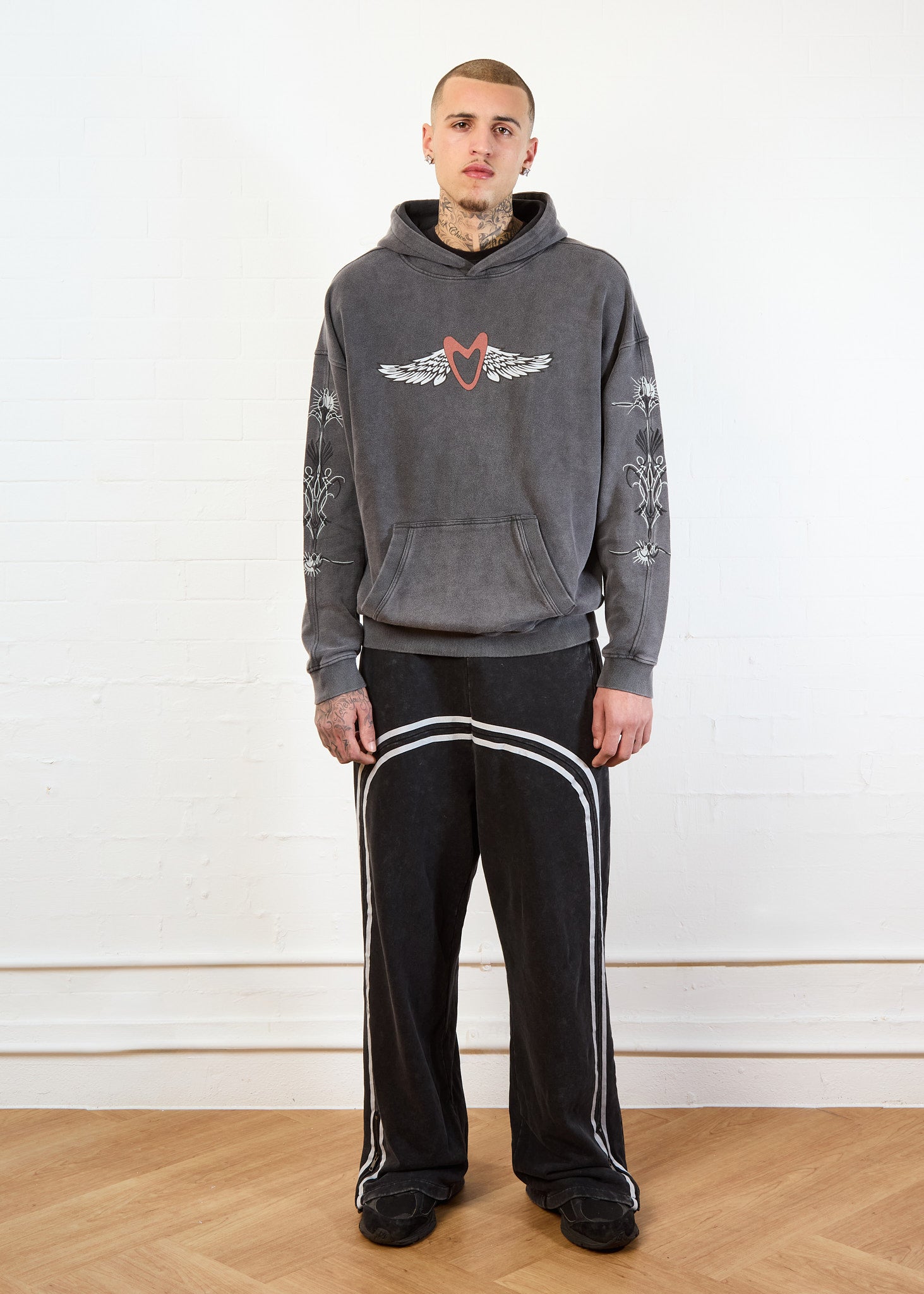 BLACK VINTAGE WASH HOODIE (OVERSIZE)