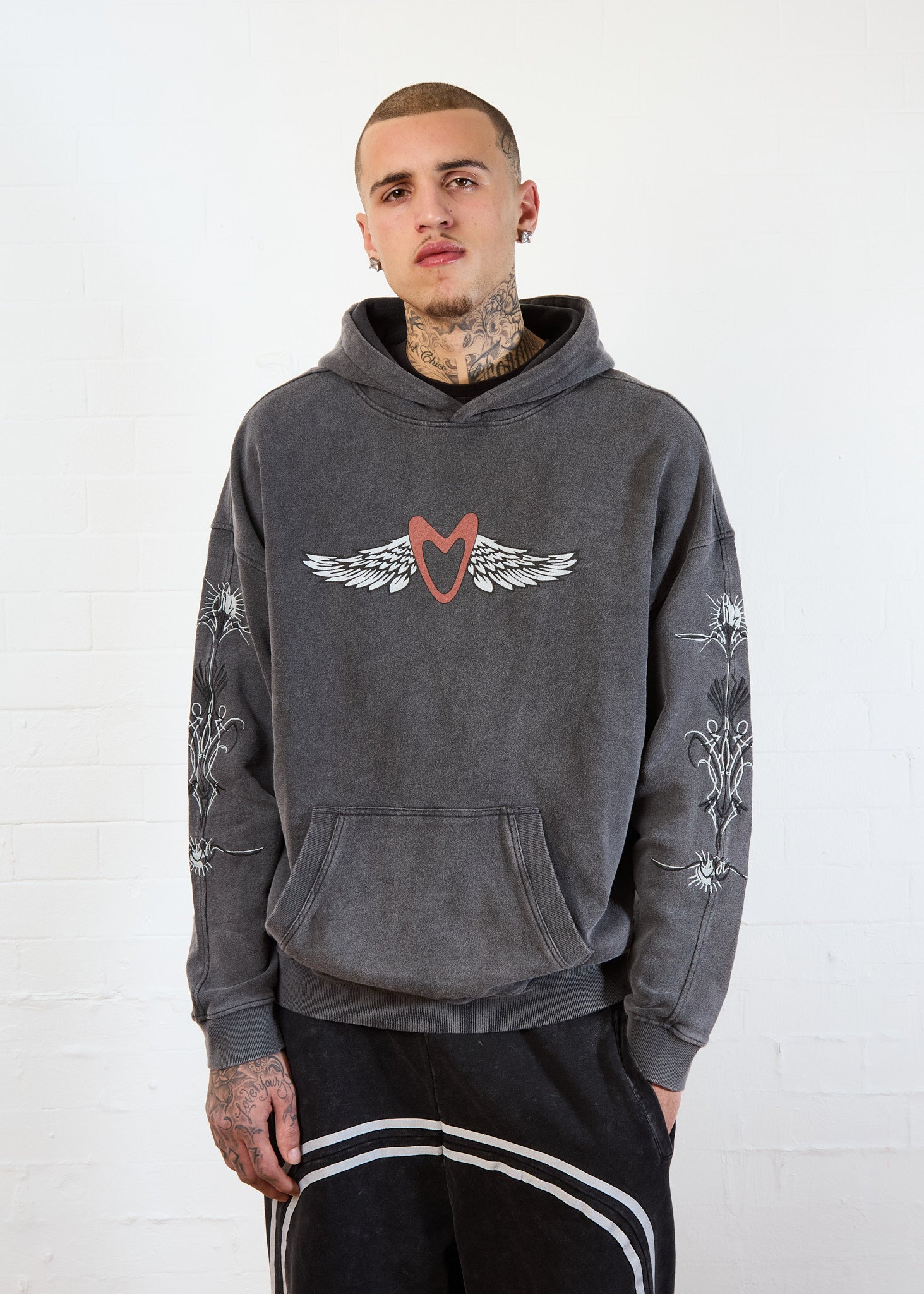 BLACK VINTAGE WASH HOODIE (OVERSIZE)