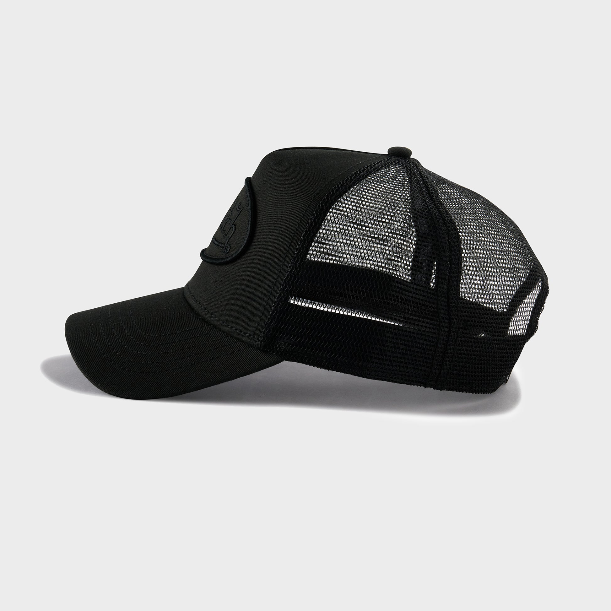 CLASSIC TRUCKER IN  BLACK