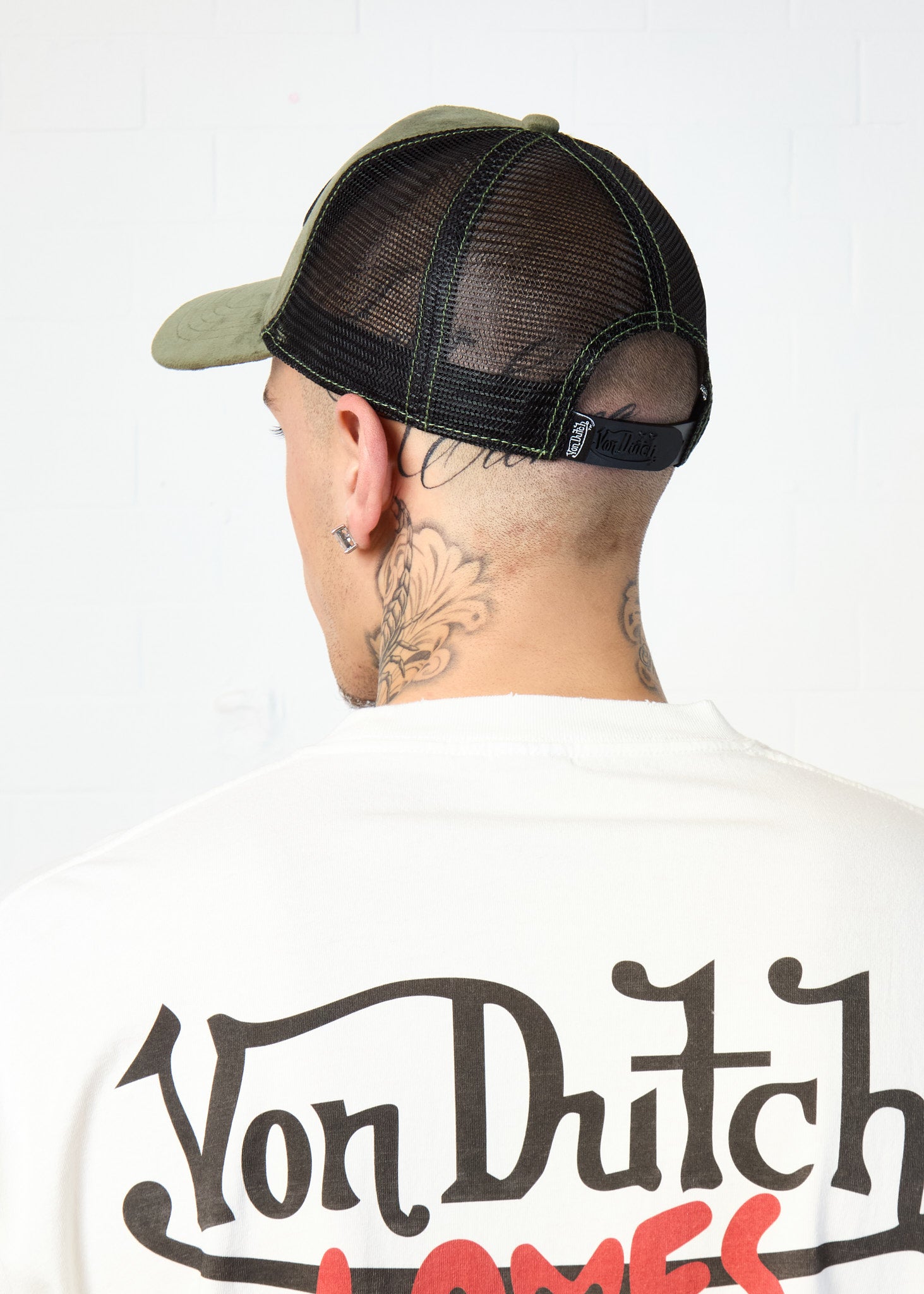 VELVET TRUCKER IN OLIVE GREEN