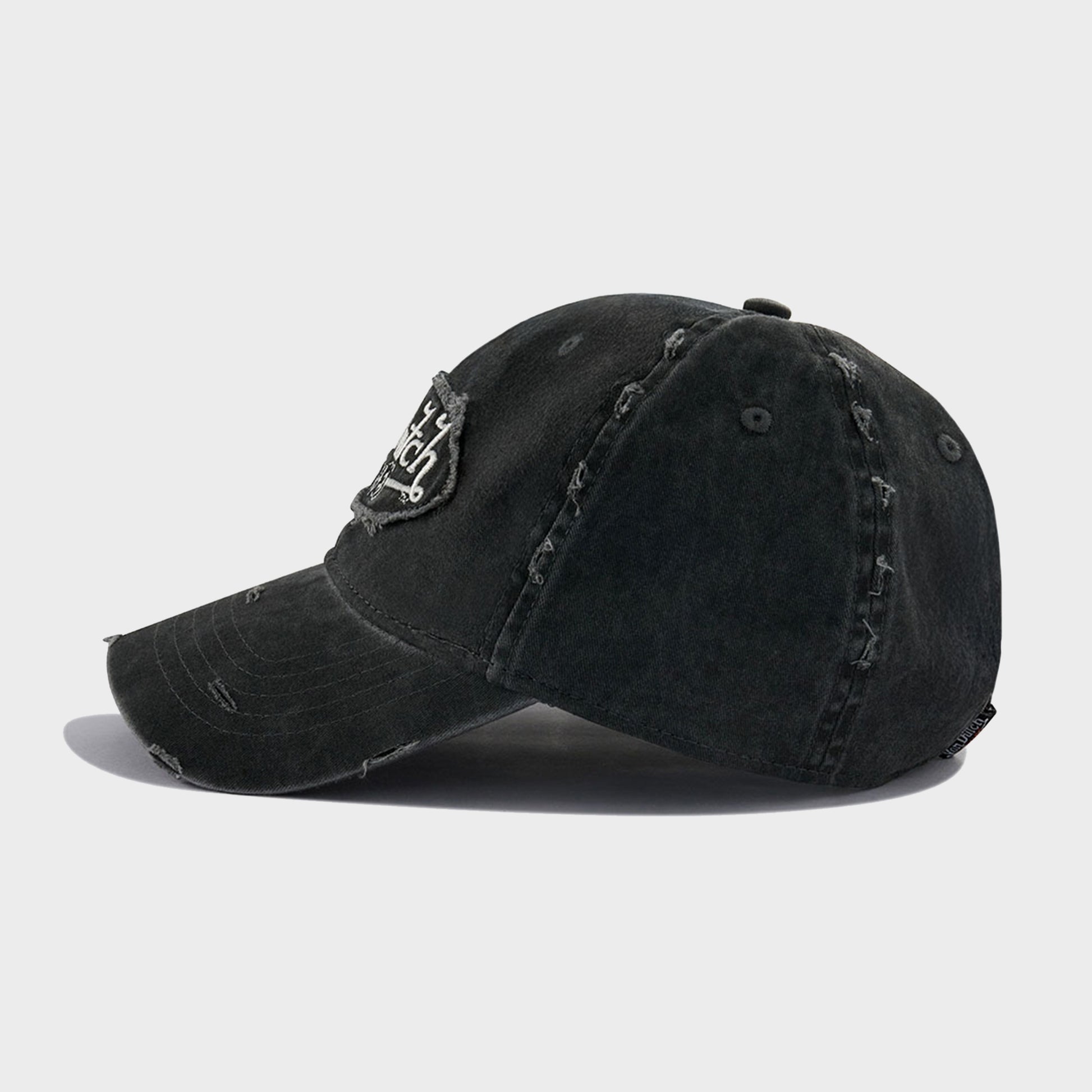 BLACK DISTRESSED LOVES