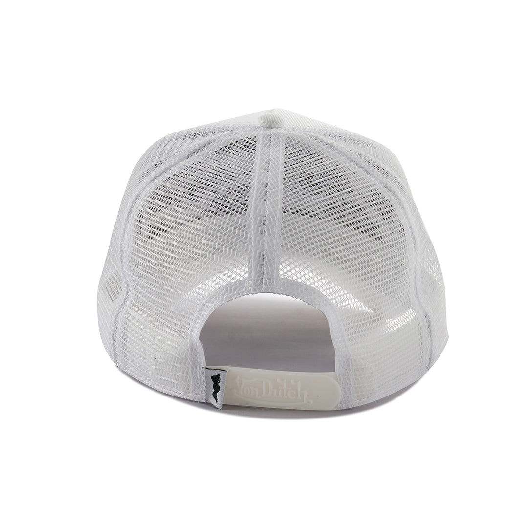 CLASSIC WHITE STAPLE TRUCKER