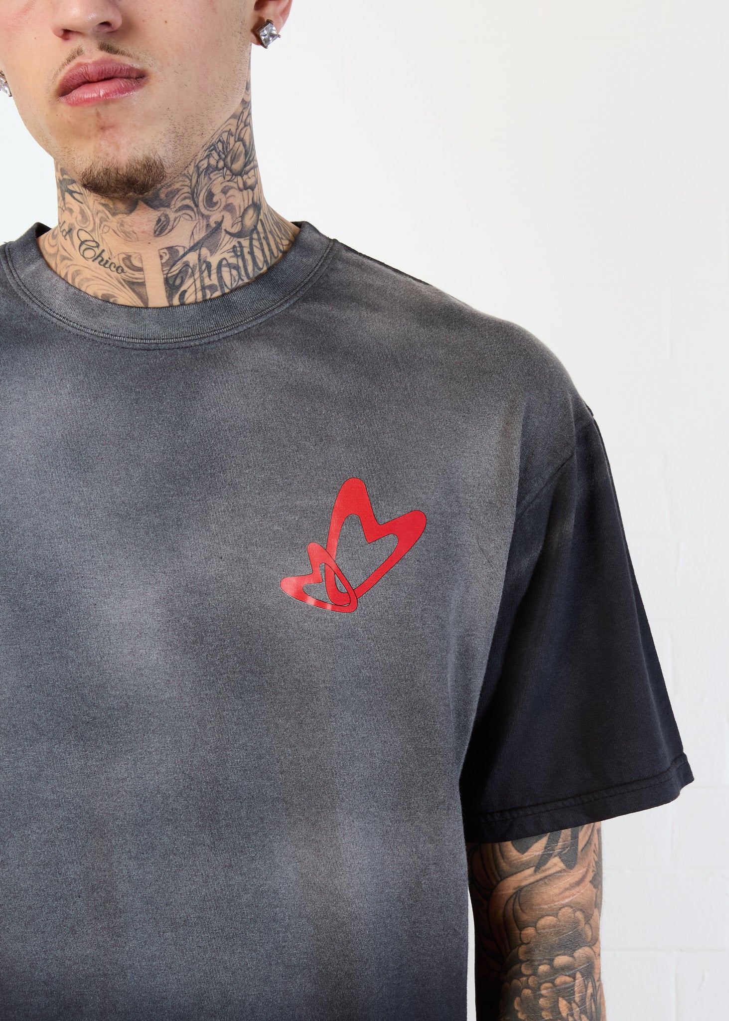 HEART TEE (VINTAGE WASHED BLACK)