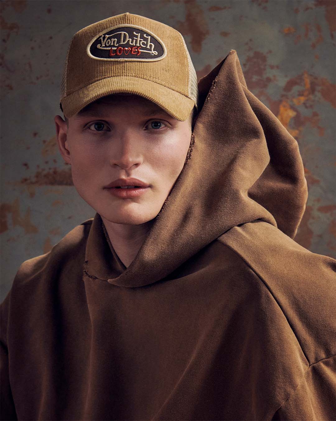 VON DUTCH LOVES SEPIA TRUCKER