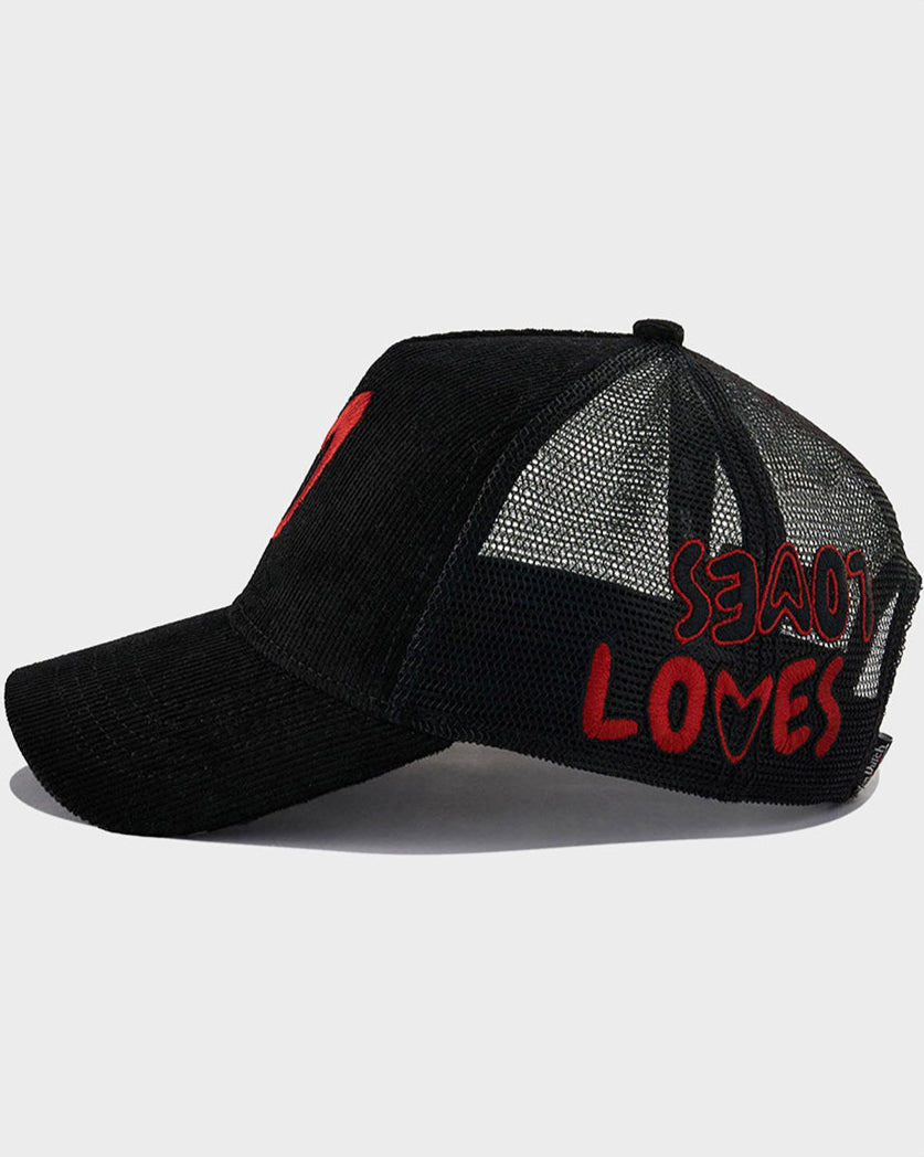 BLACK VOND DUTCH LOVES LARGE HEART TRUCKER